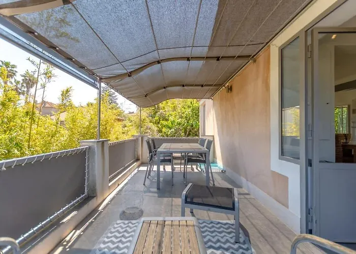 Loft Jasmin L Terrace & Space L Shellter Апартаменты